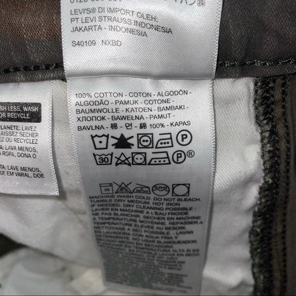 Levi’s Camo cargo short size 31 - Picture 9 of 9